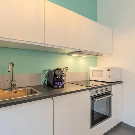 아파트 3 Bedroom Duplex Apartment, Center 릴