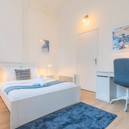 3 Bedroom Duplex Apartment, Center Lille