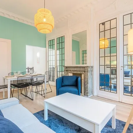 3 Bedroom Duplex Apartment, Center *