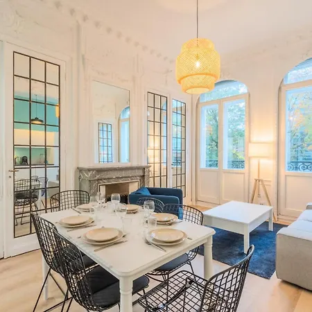 3 Bedroom Duplex Apartment, Center Apartment