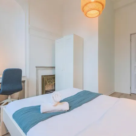 3 Bedroom Duplex Apartment, Center Lille