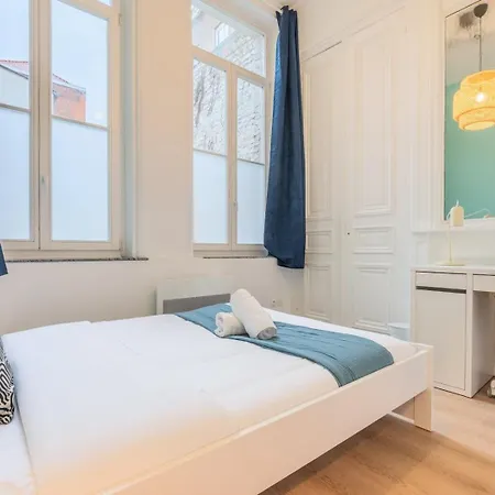3 Bedroom Duplex Apartment, Center Lille