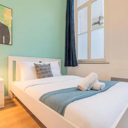 3 Bedroom Duplex Apartment, Center 아파트 *