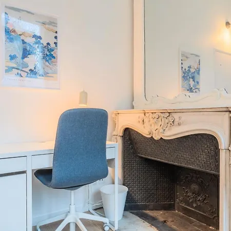 3 Bedroom Duplex Apartment, Center 아파트