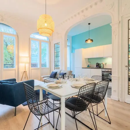 3 Bedroom Duplex Apartment, Center Apartment *